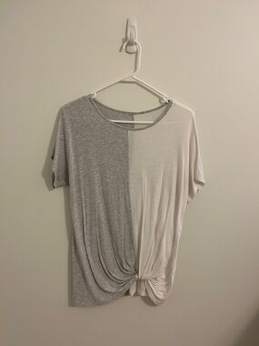 Colorblock Twist-Front Short Sleeve Top - Gray & White